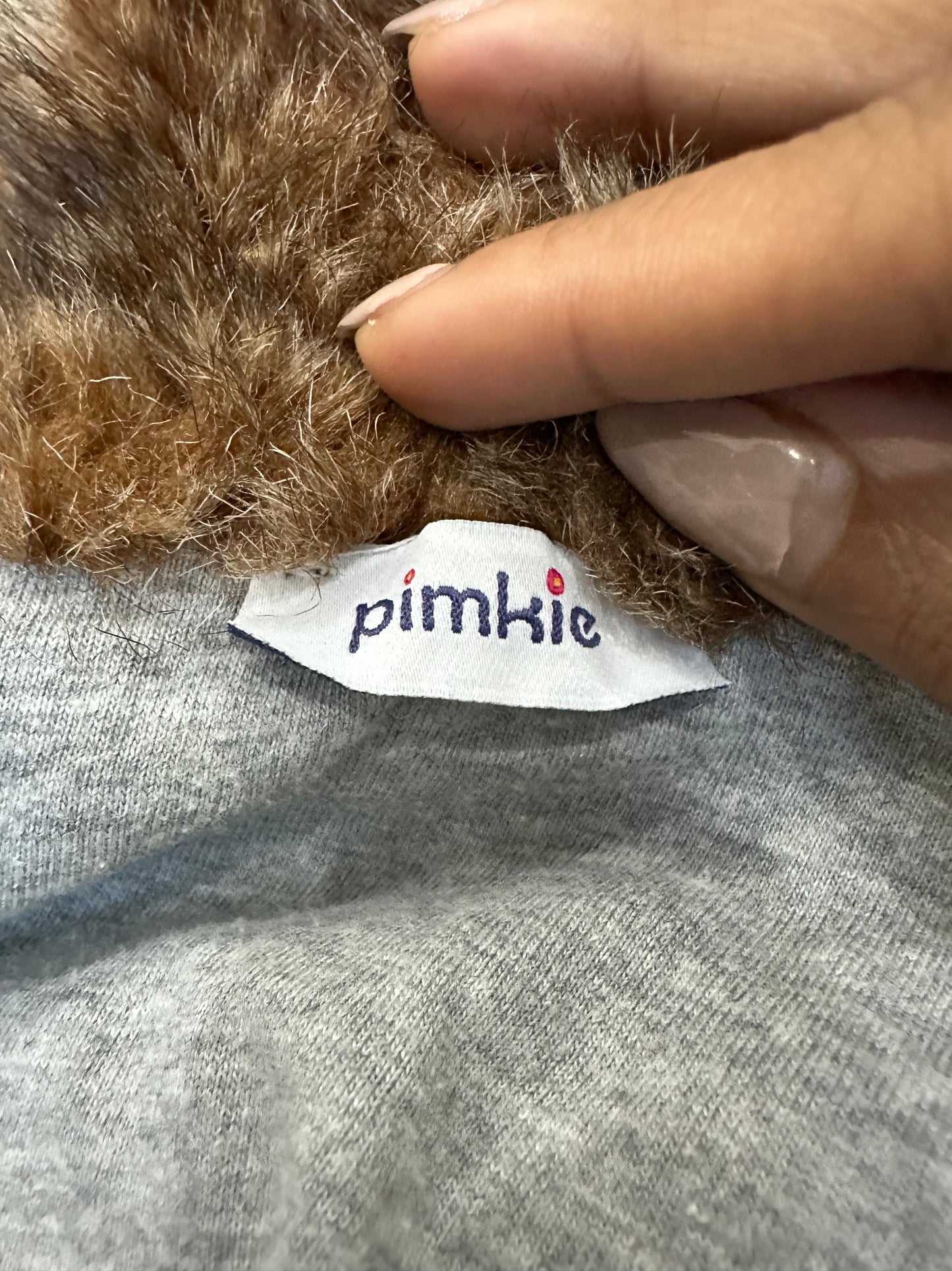 vintage edit fifteen | medium white knit and faux fur pimkie hooded jumper