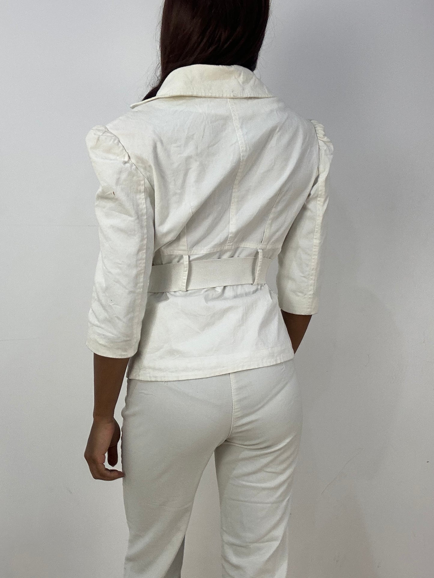 vintage edit thirty-three | small white blazer collar detail