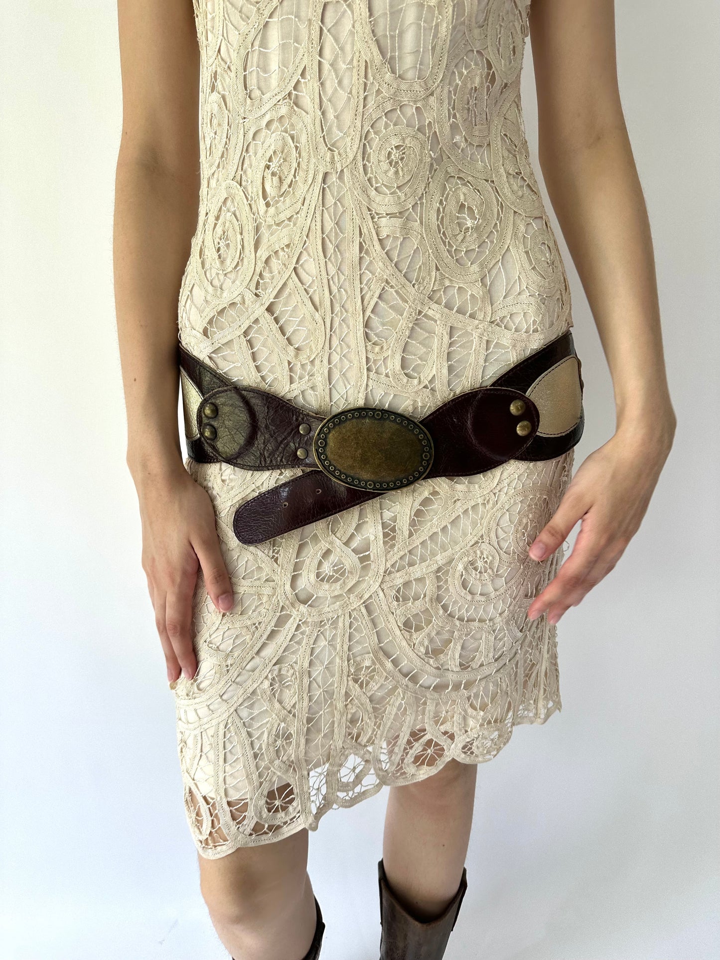 festival drop | brown and white oversized statement belt
