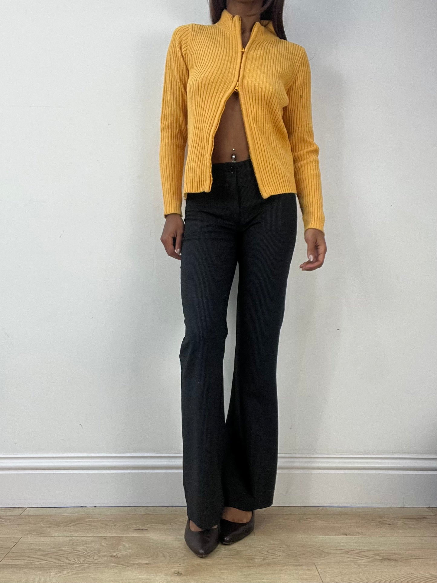 BEST PICKS | small yellow knit dual zip jumper