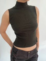 ‼️ | small dark brown sleeveless high neck top