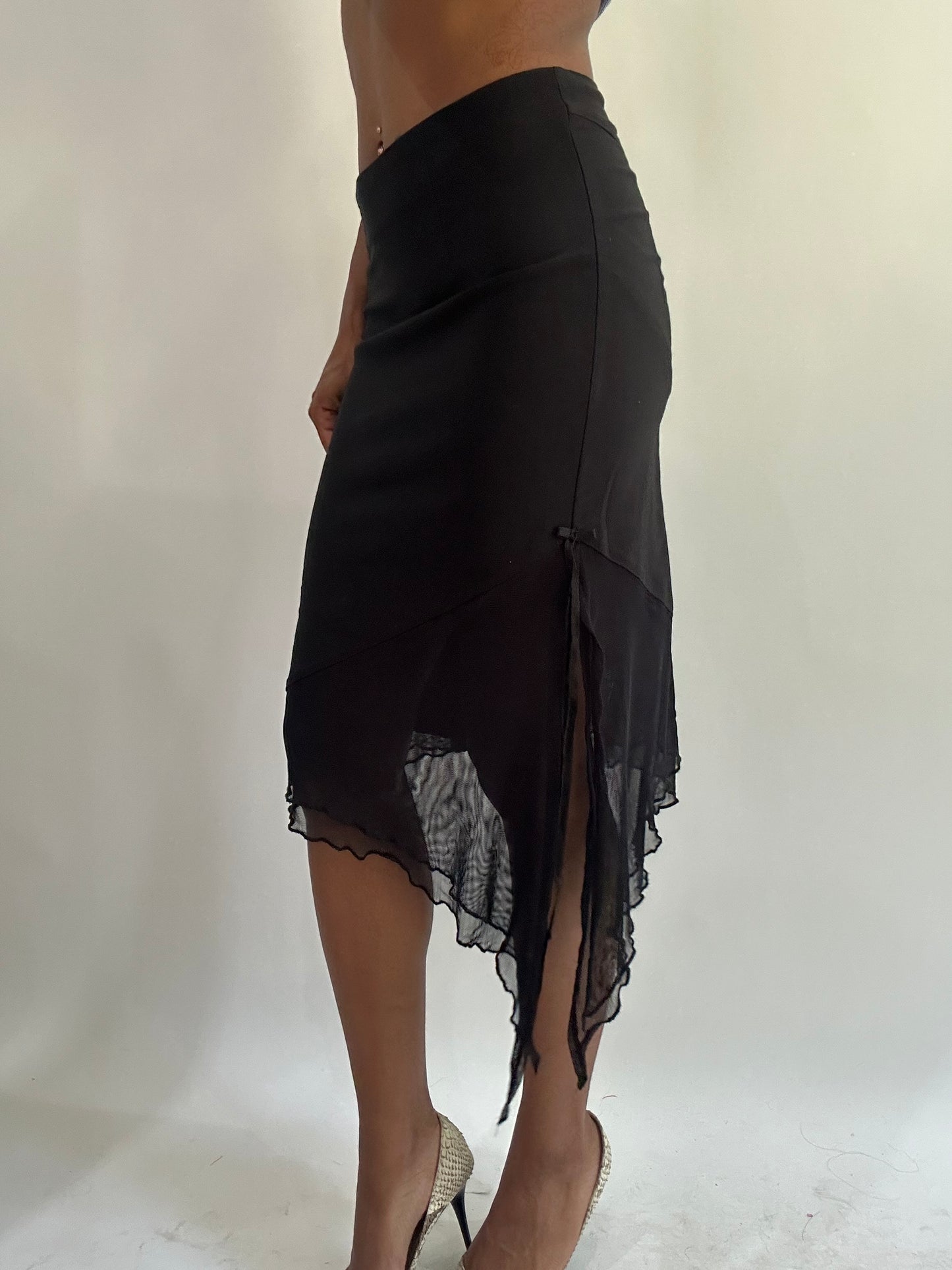 wag drop | extra small black asymmetric midi skirt