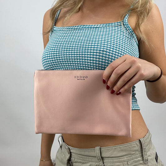 CHALET GIRL DROP | pink “gucci bloom” clutch bag