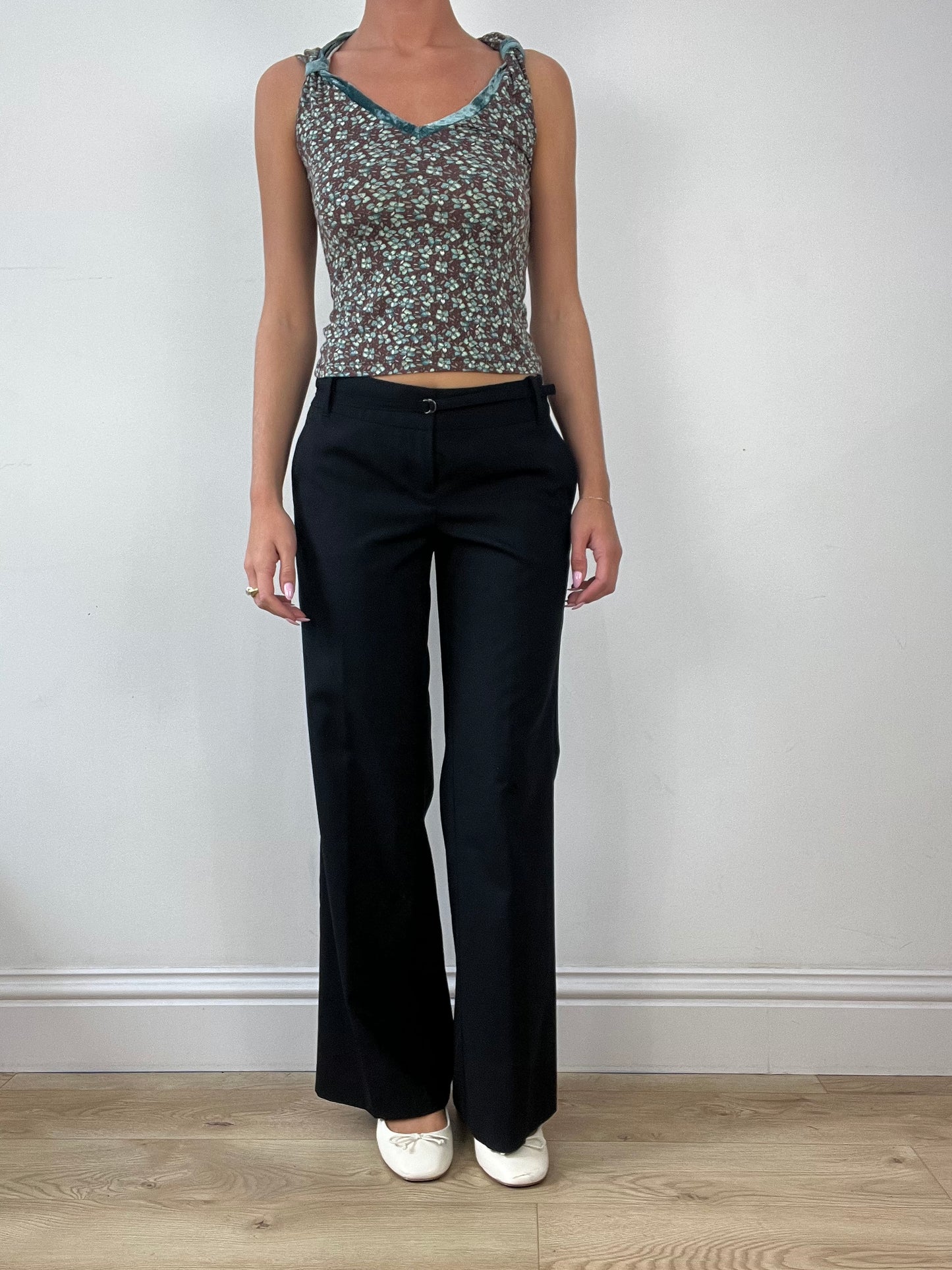 💻 DINNER PARTY | small black gap straight leg trousers