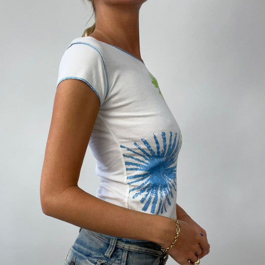 💻‼️ baby tee with pink blue green graphic