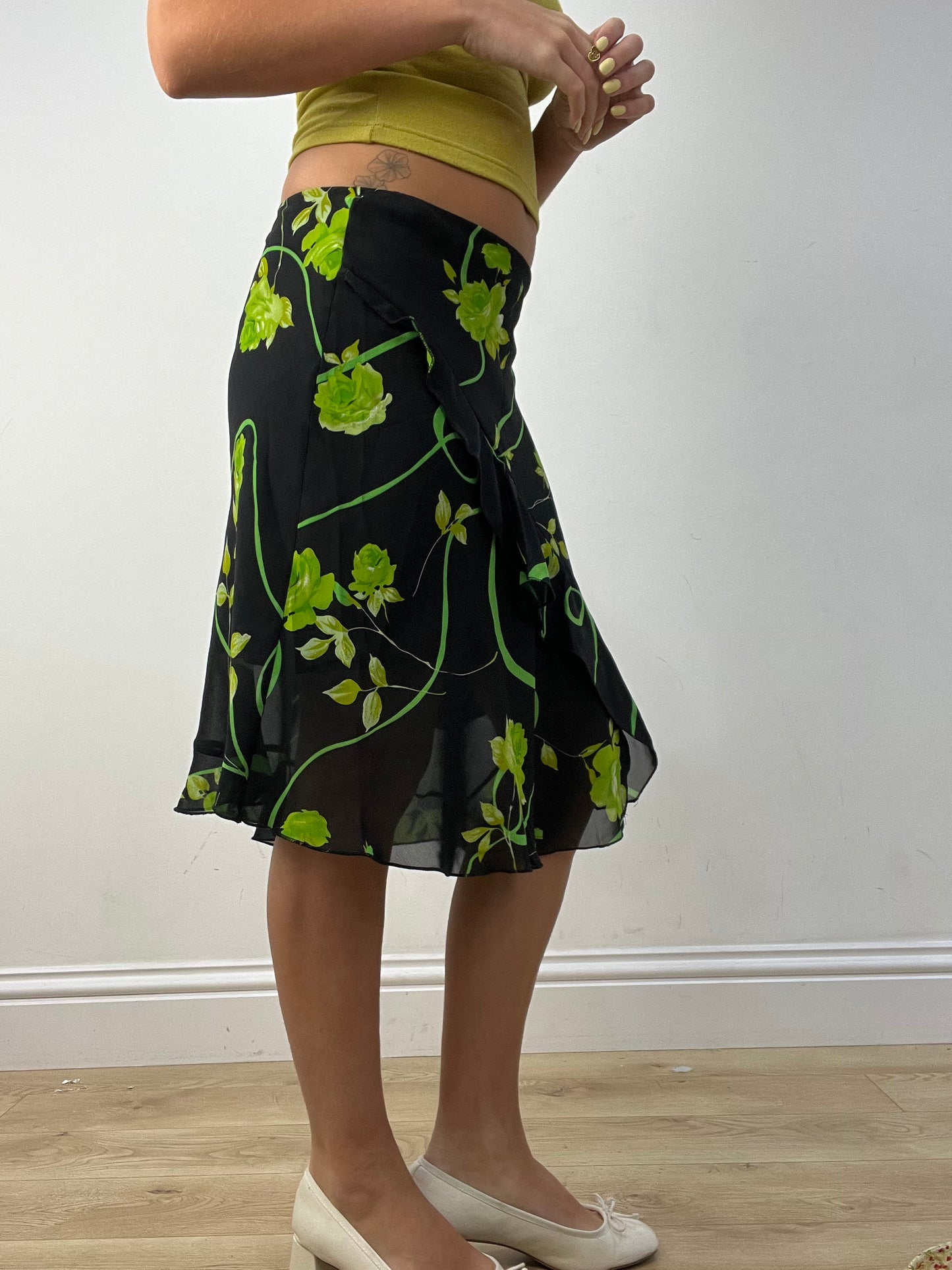 vintage edit twelve | small green floral mesh midi skirt