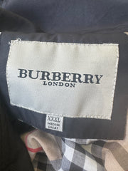 devil wears prada | small/medium black burberry قميص ترينش