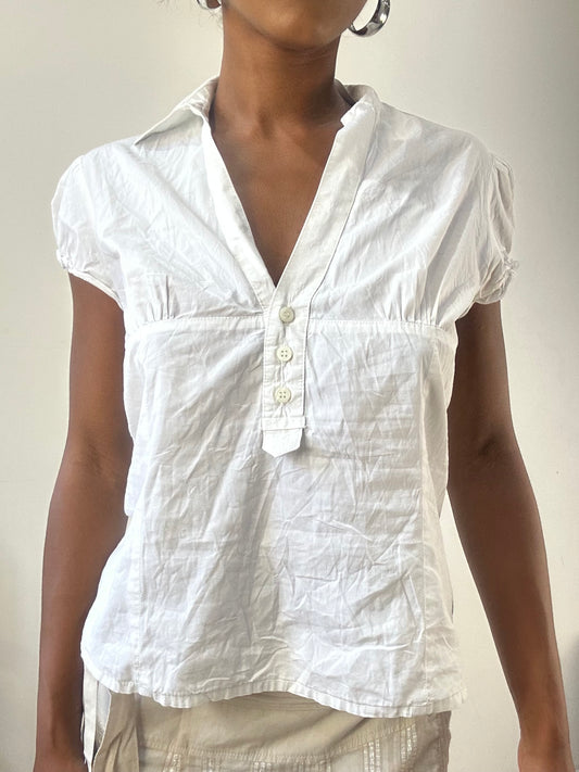 AUTUMN EDIT | small white blouse with button details
