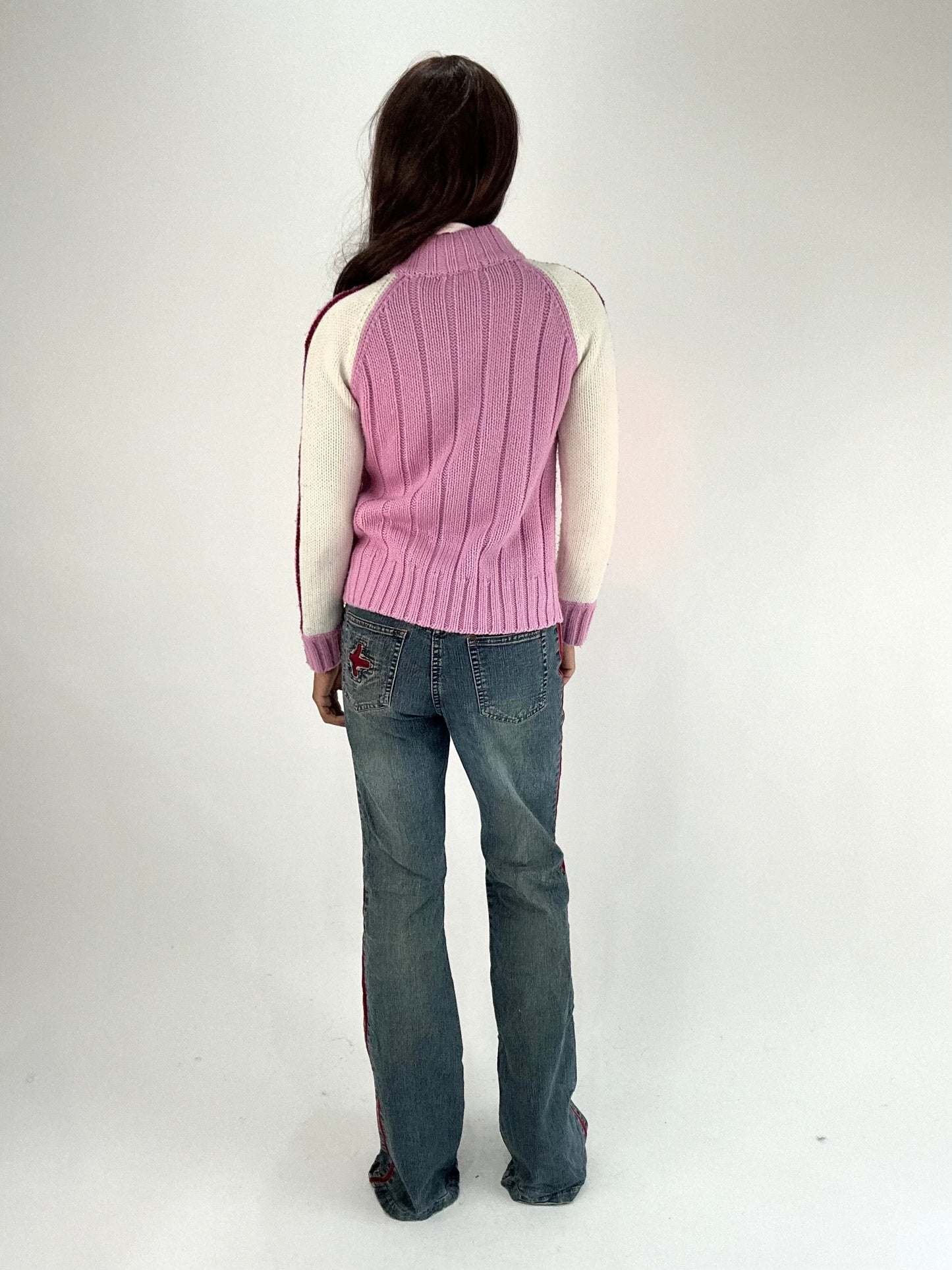WINTER FAVOURITES | small light blue wash jeans with red stripe details