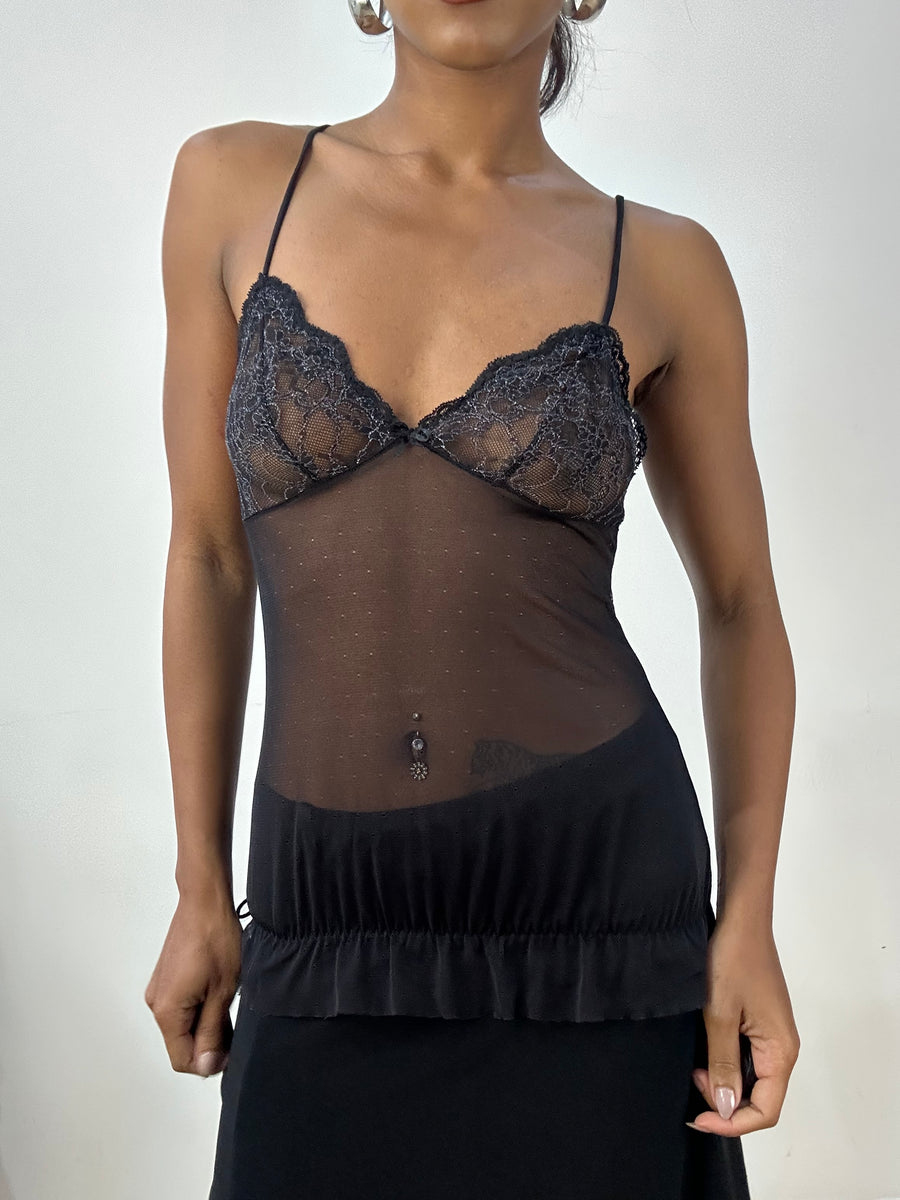 Vintage edit: halloween | pequeño top negro de cami con detalles de la taza de encaje