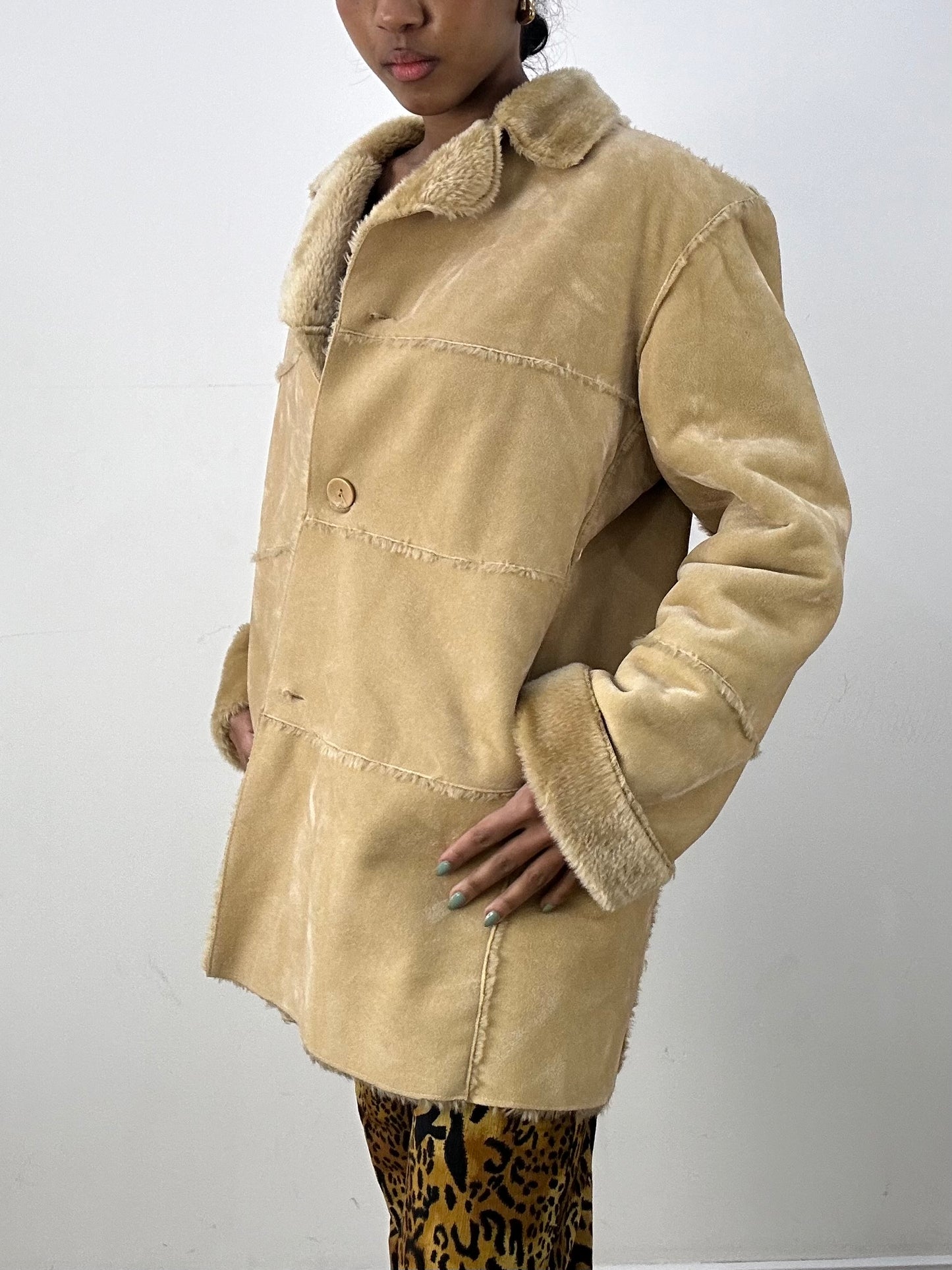 💚 MOB WIFE DROP | xl beige oversized suede jacket