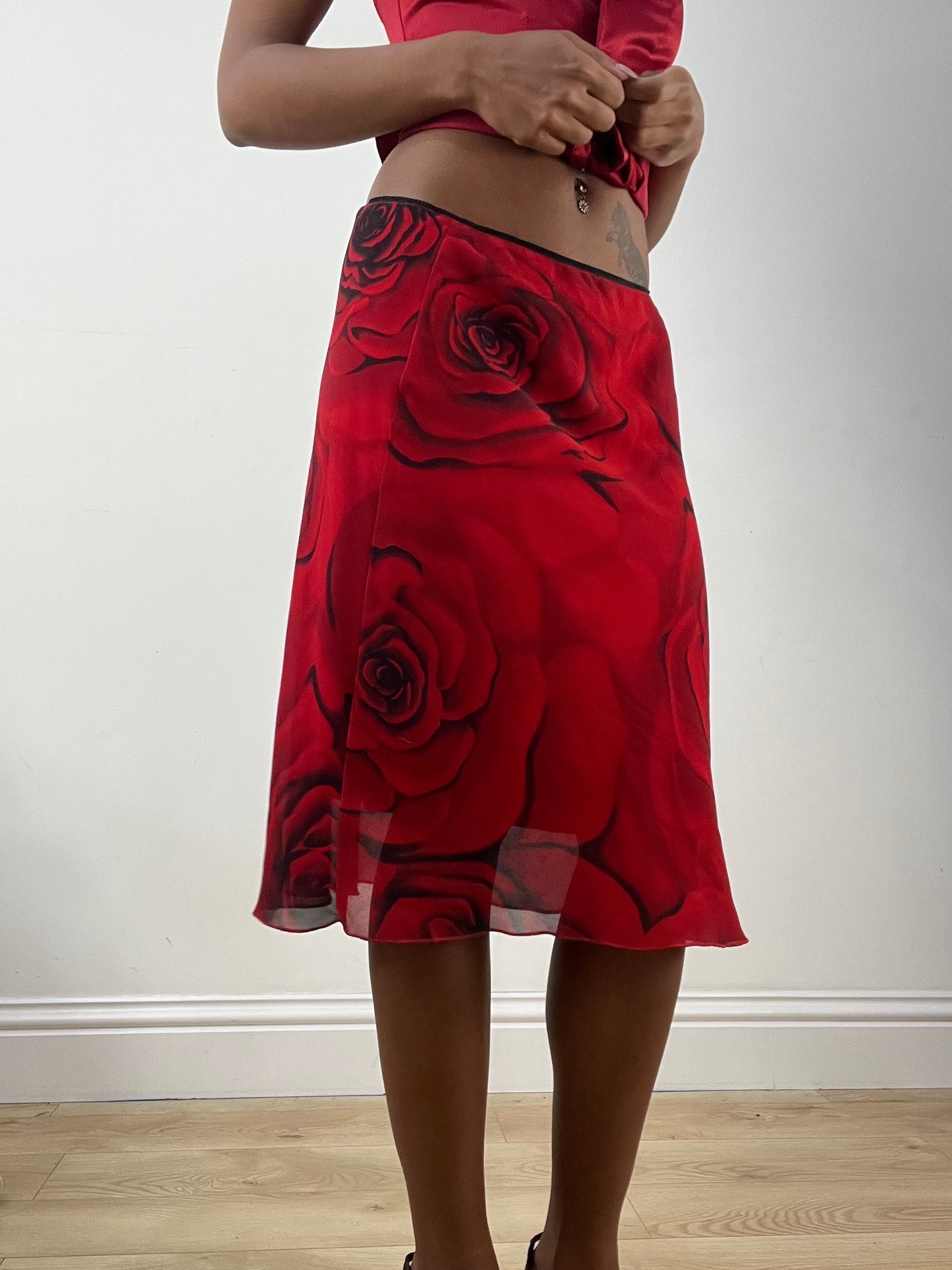 BEST PICKS | small red mesh overlay midi skirt with rose print