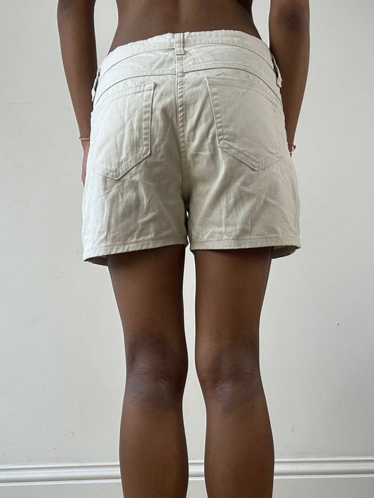 💻💚vintage edit twenty-one | small beige lee denim mini shorts