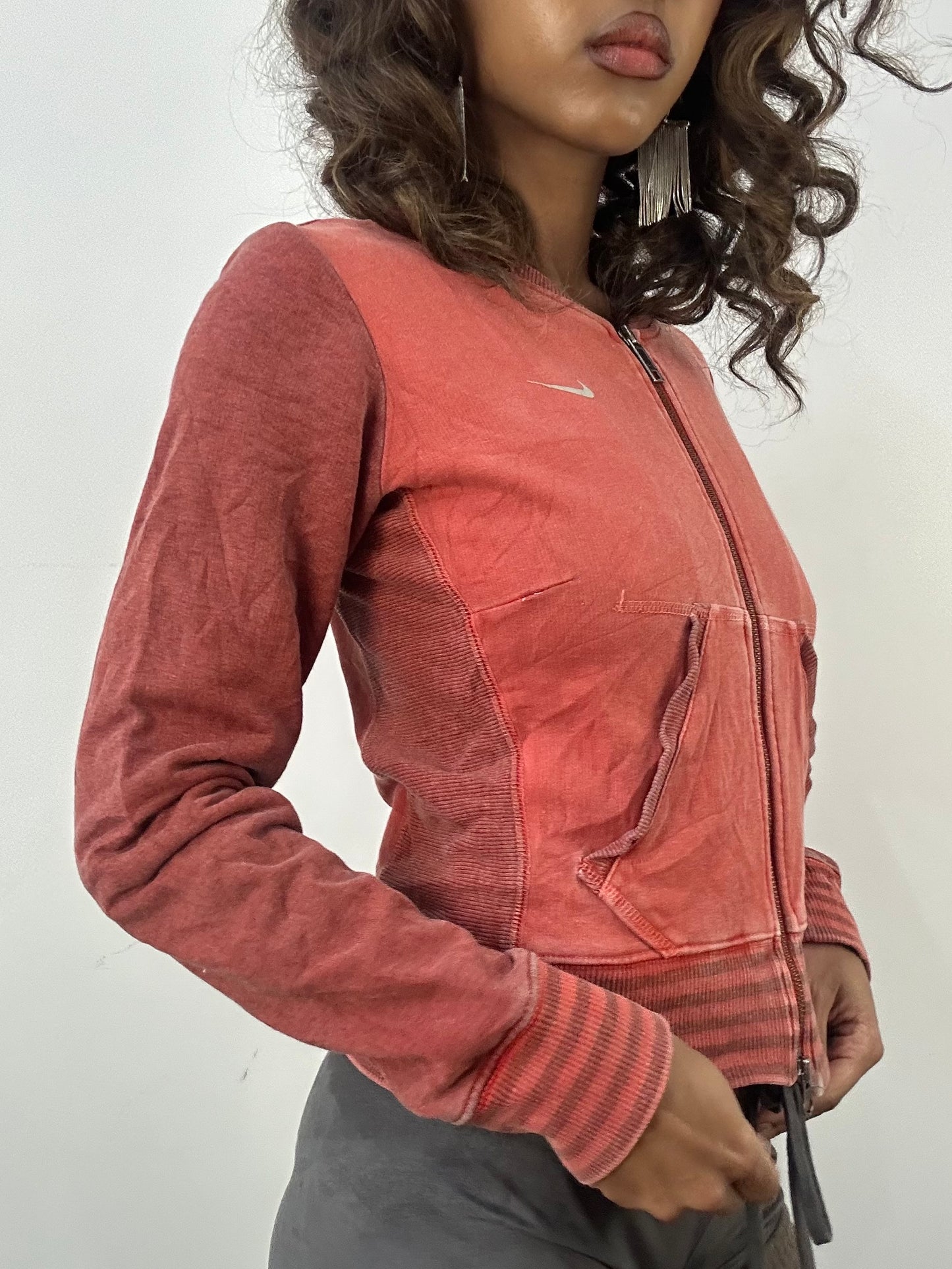 💻 athleisure edit | small red / pink nike dual zip jumper