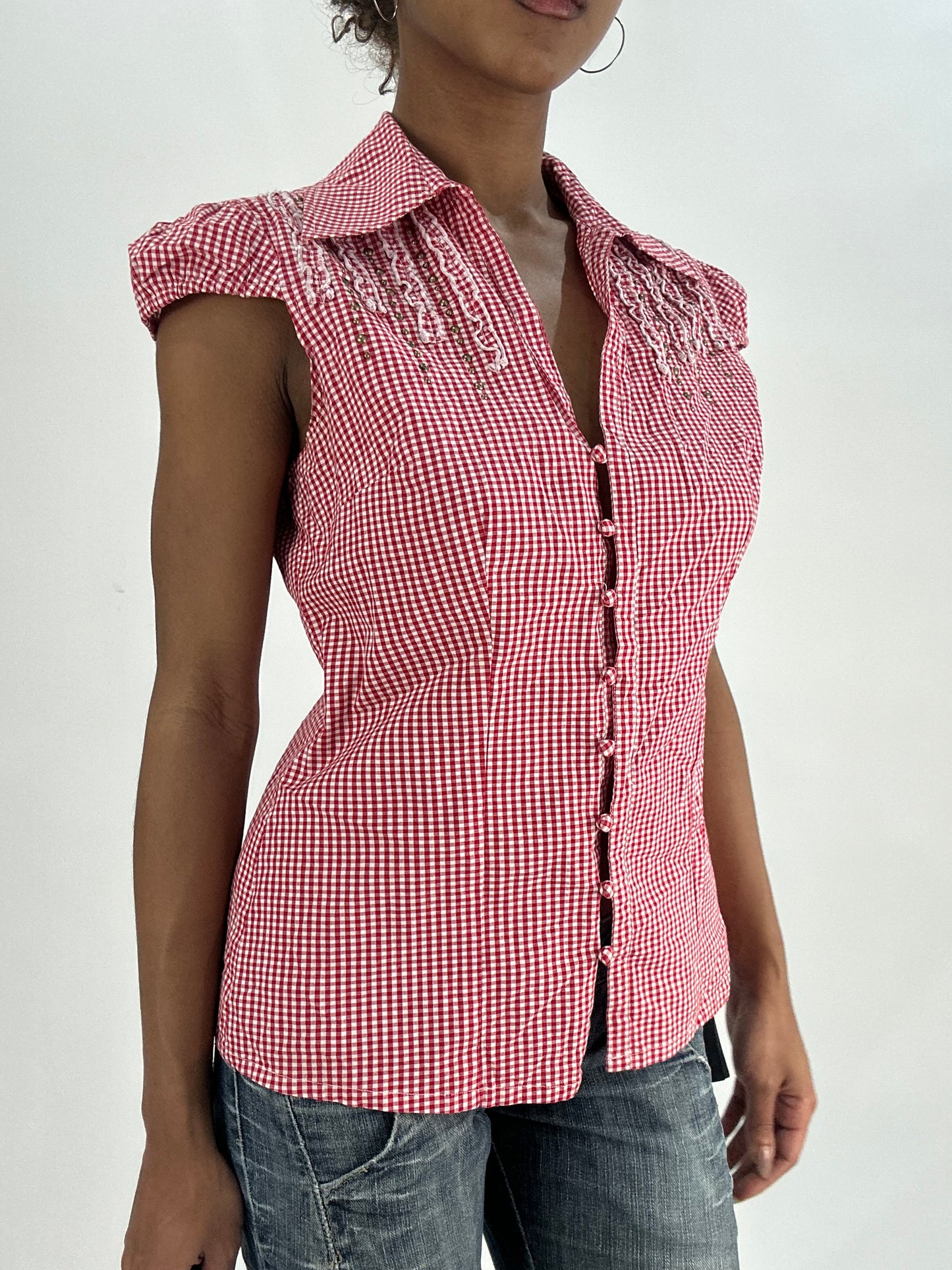 BEST PICKS | medium red checkered short sleeve top