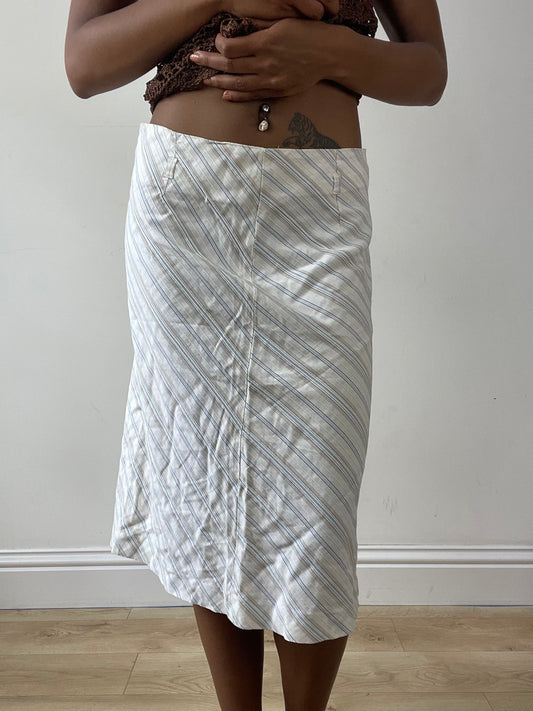 vintage edit twenty-five | taille: S · couleur: blanc + bleu · article: jupe · détails: longueur midi + rayures + motif + orsay