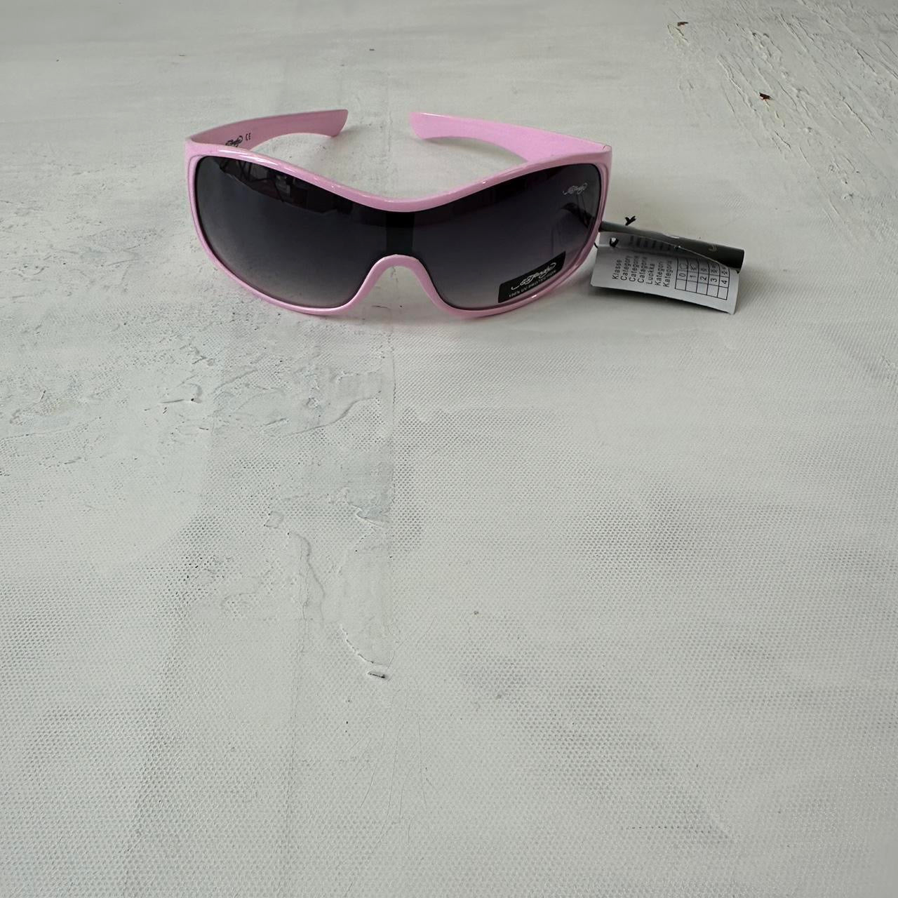 💻💌| pink ed hardy sunglasses