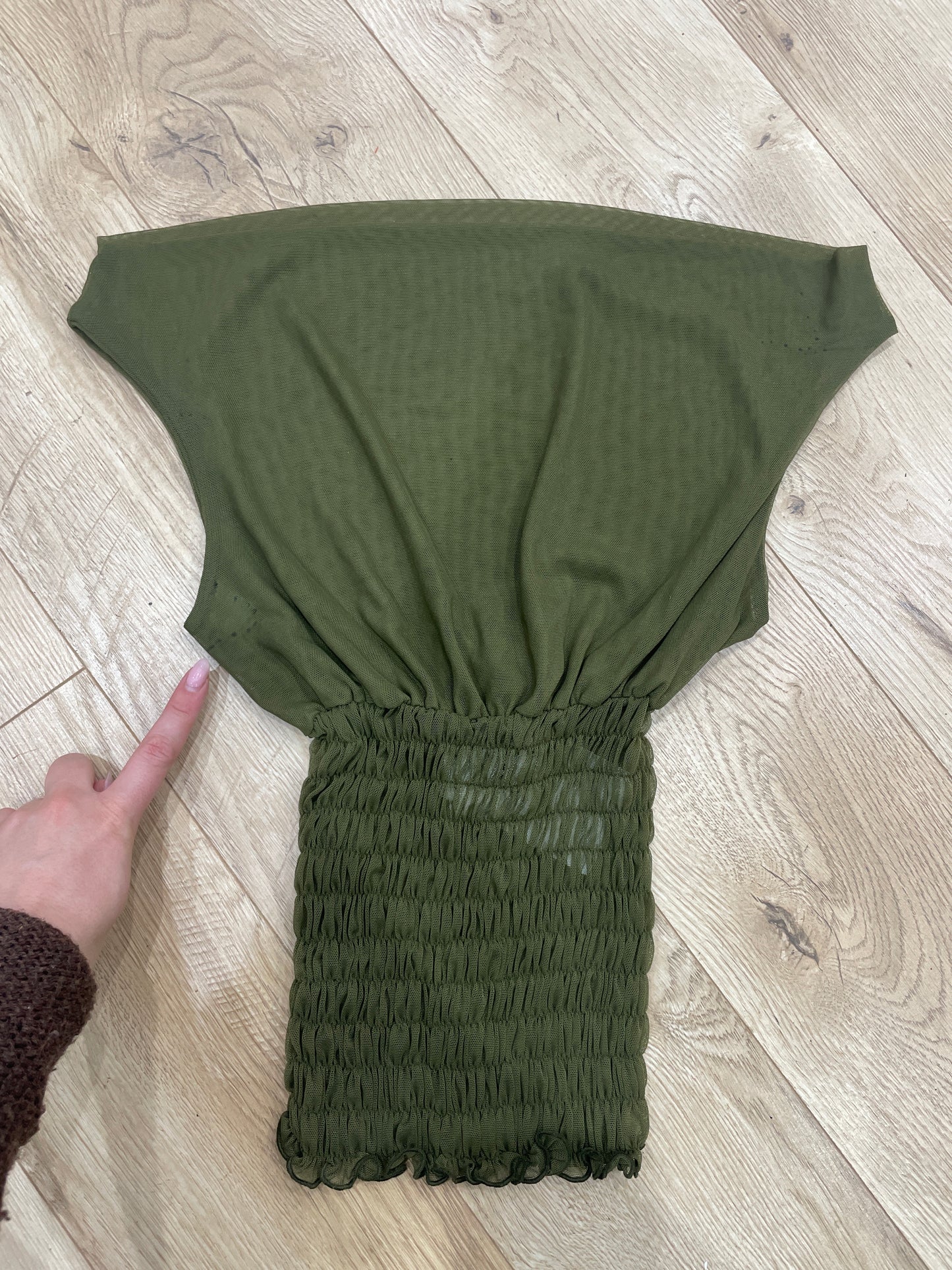 #251 SAMPLE SALE | xs khaki poppy top