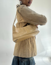 AUTUMN FAVOURITES | color: beige · material: piel sintética · prenda: bolso de mano