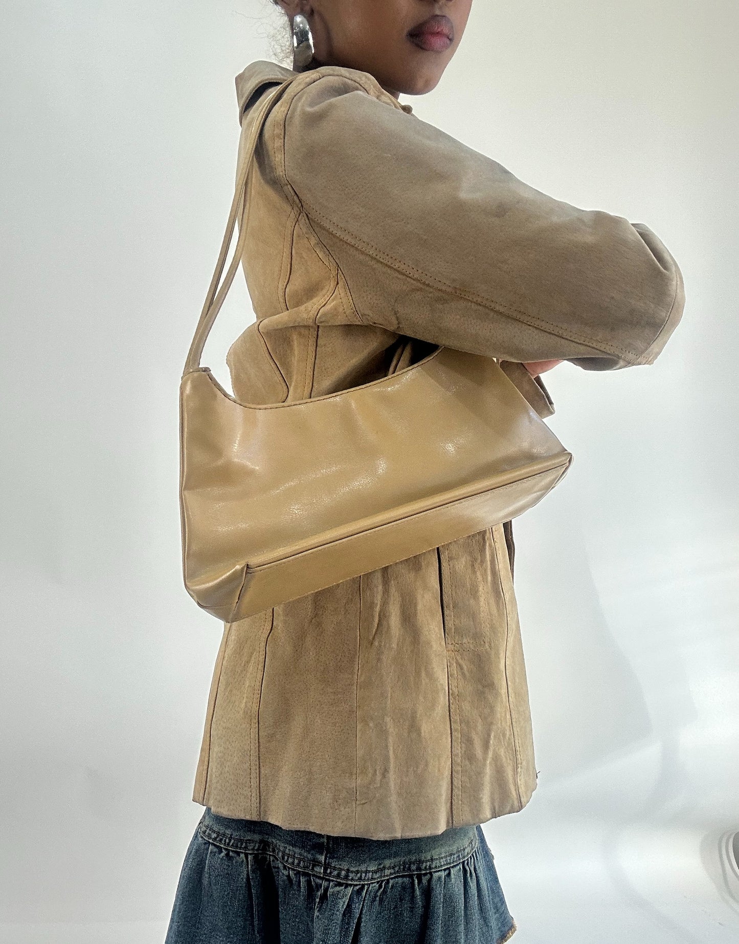 AUTUMN FAVOURITES | beige faux leather handbag