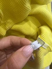 💚vintage edit twenty-six | small yellow intimissimi ribbed cami