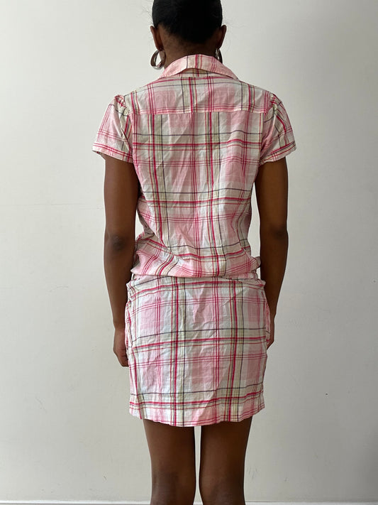 vintage edit twenty-seven | taille: S · couleur: rose · article: robe · détails: vichy + boutonné + longueur mini