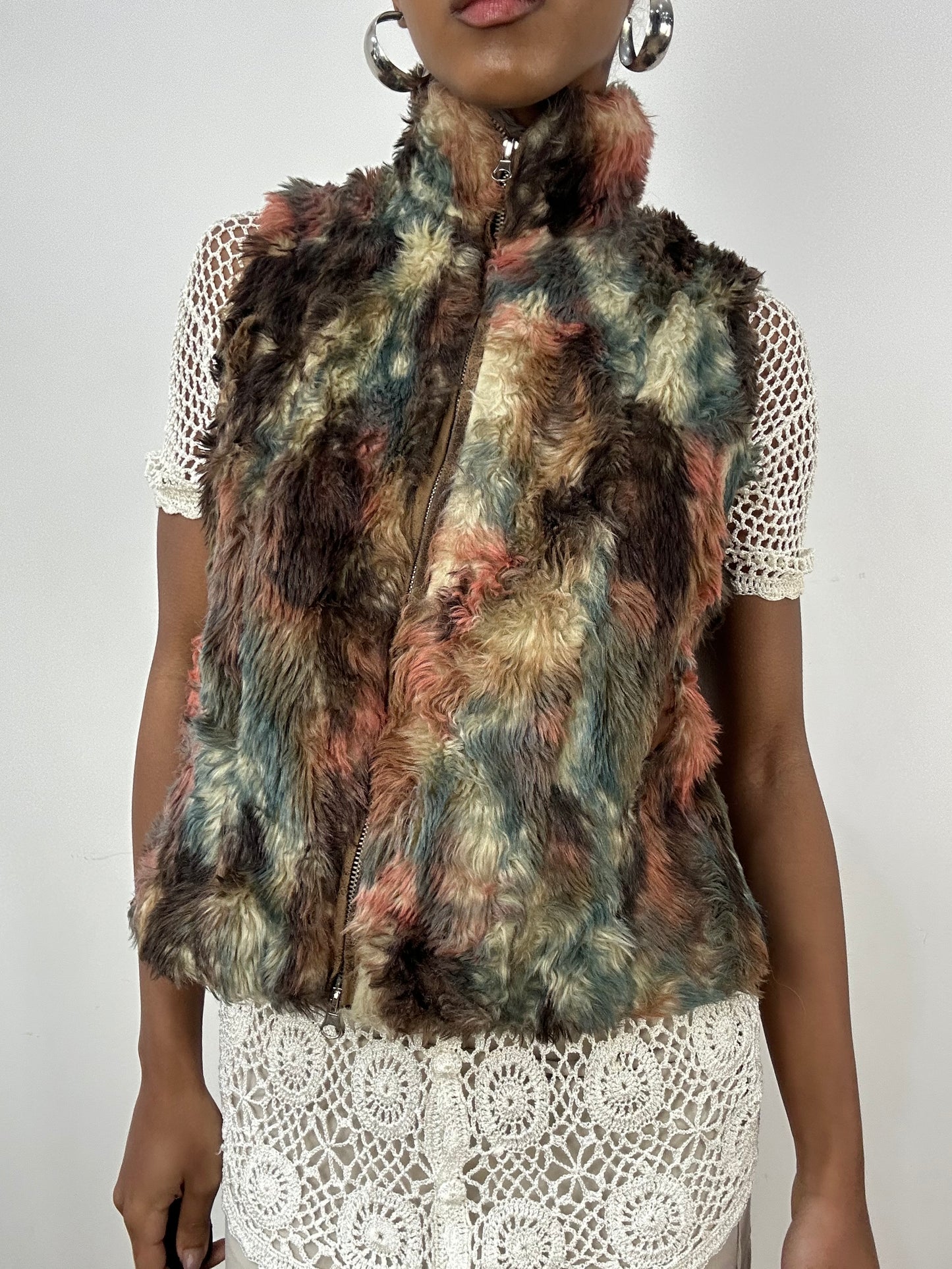 vintage edit: indie sleaze | small brown faux fur dual zip gilet