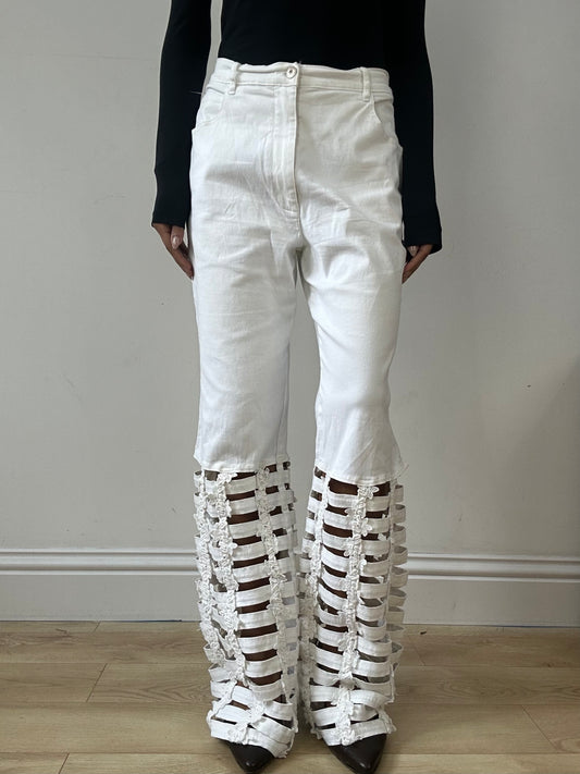 vintage edit fifteen | medium white high waist jeans with cut out floral legs