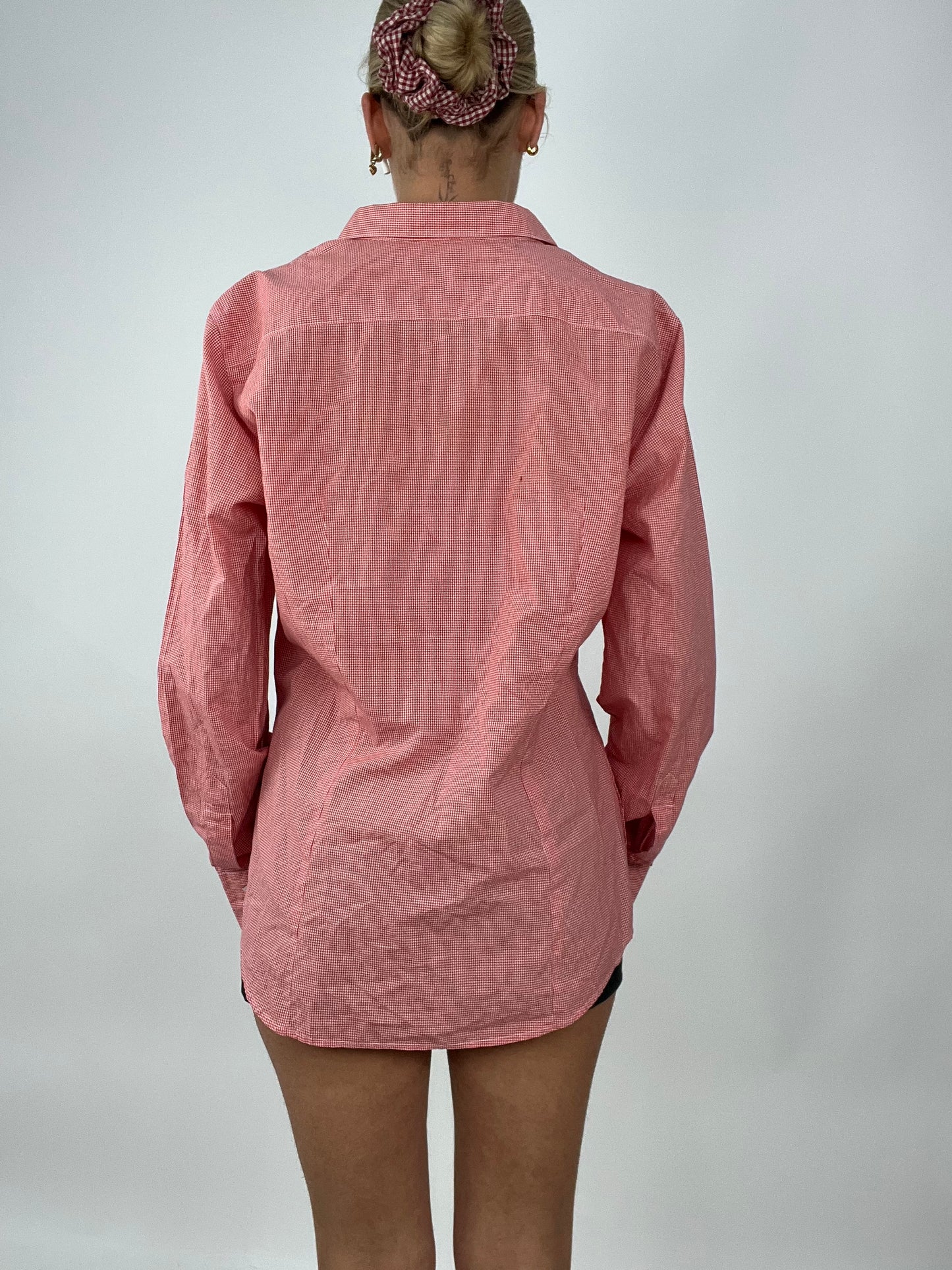 TAYLOR SWIFT DROP | large red united colors of benetton gingham shirt