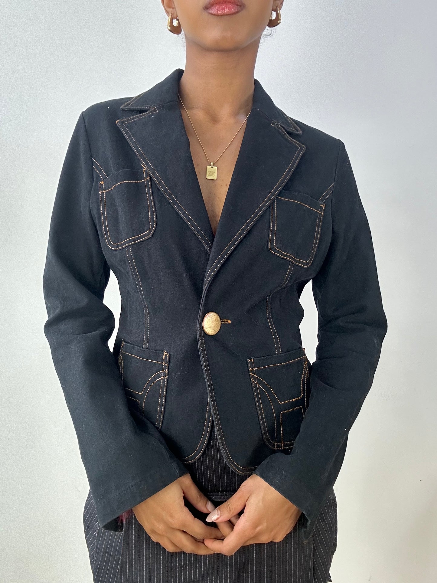 vintage edit fifteen | small black and orange lined blazer