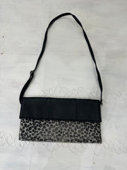 2016 edit | black and grey leopard print shoulder bag