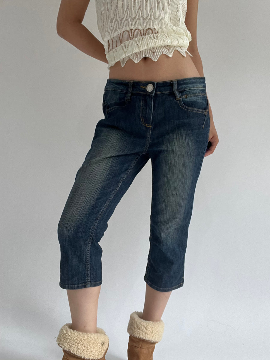 autumn picks | medium benetton blue denim capris