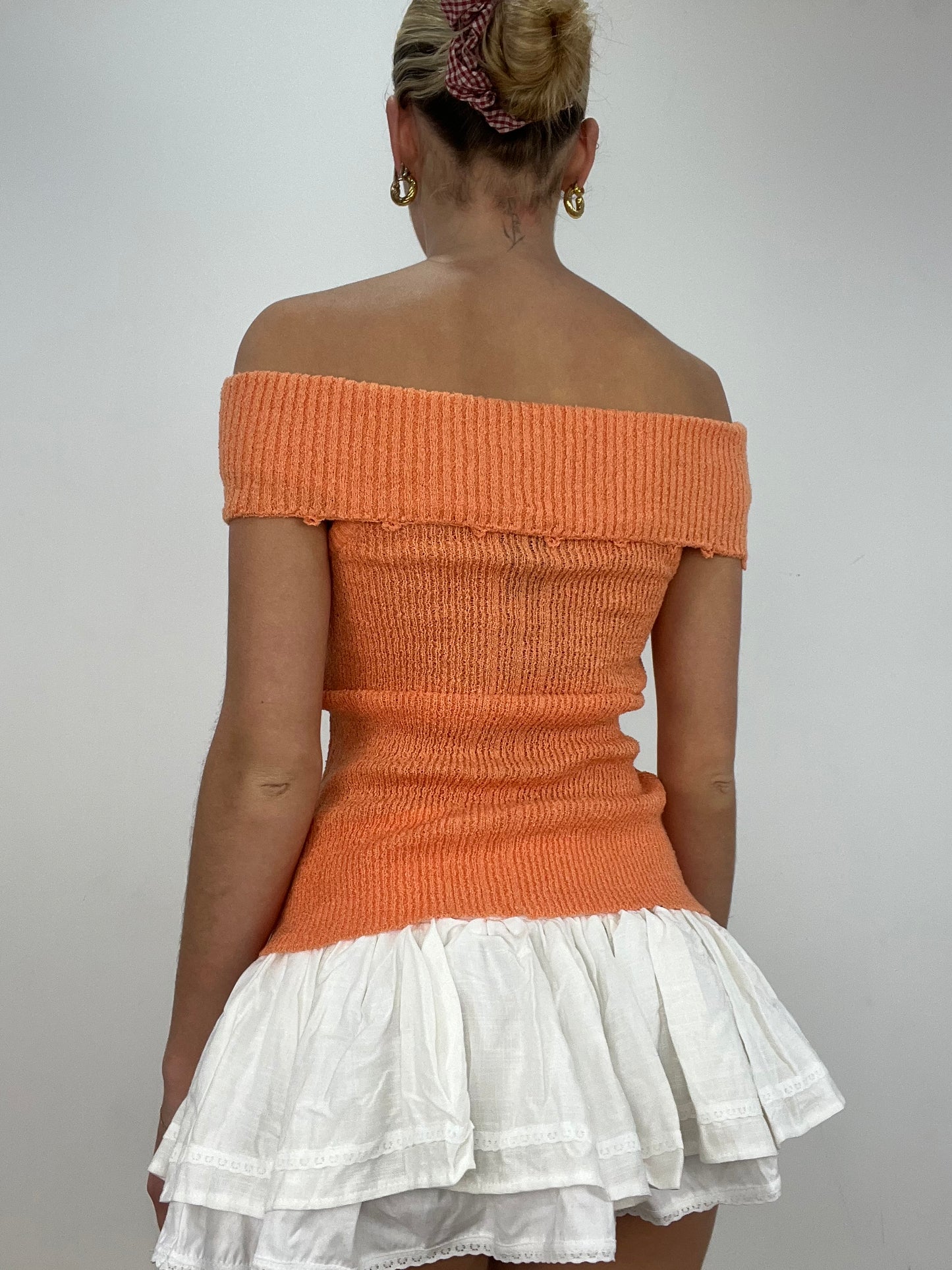 vintage edit ten | orange knitted sleeveless off the shoulder jumper