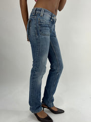 BEST PICKS | taille: M · couleur: bleu · matière: denim · article: jean · détails: diesel