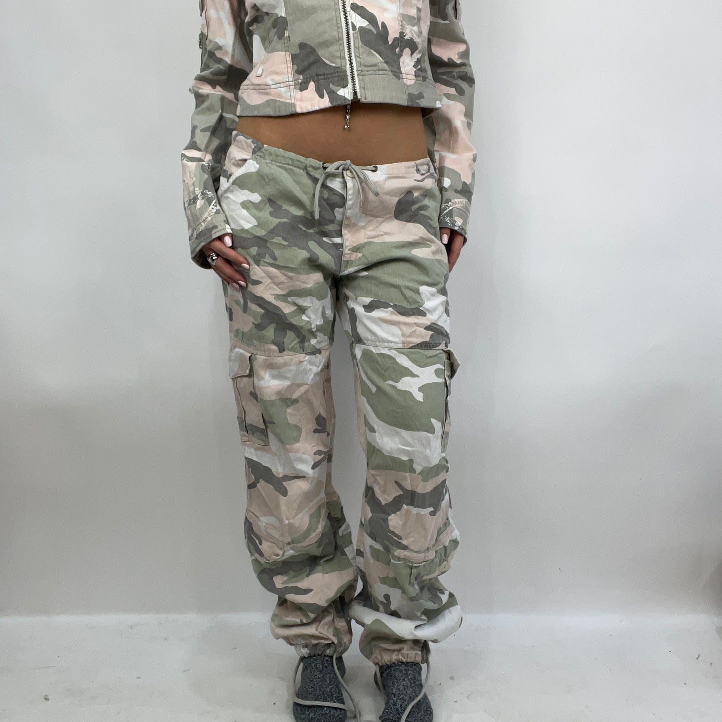 STUDIO FAVES | small pink and green camo cargo trousers