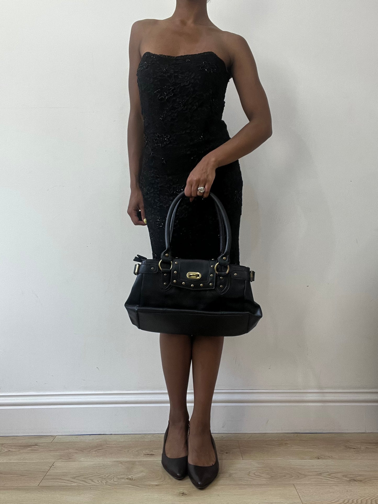 BEST PICKS | black shoulder bag with gold hardware details