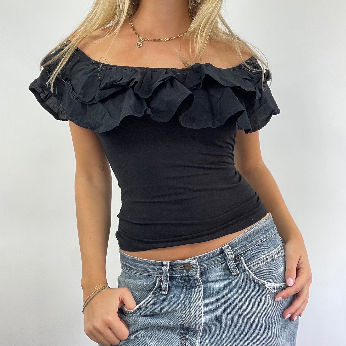 GRUNGE COQUETTE DROP | small black ruffle top