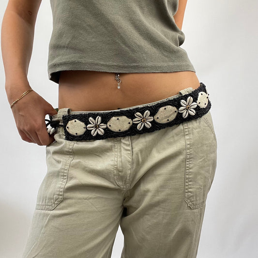 COASTAL GRANDMA DROP | small black and cream shell belt