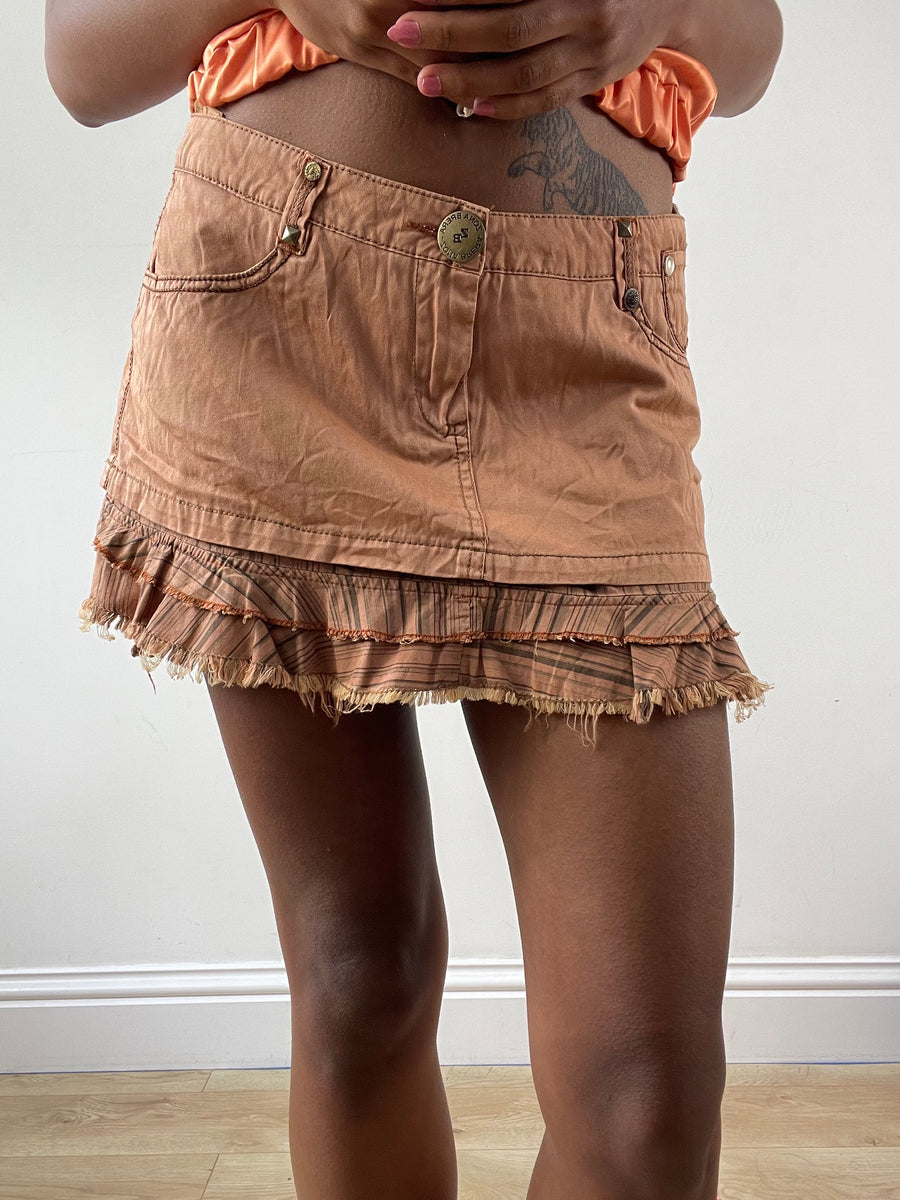 vintage edit: festival | taille: M · couleur: brûlé + orange · article: jupe · détails: longueur mini + usé + rayé + ourlet