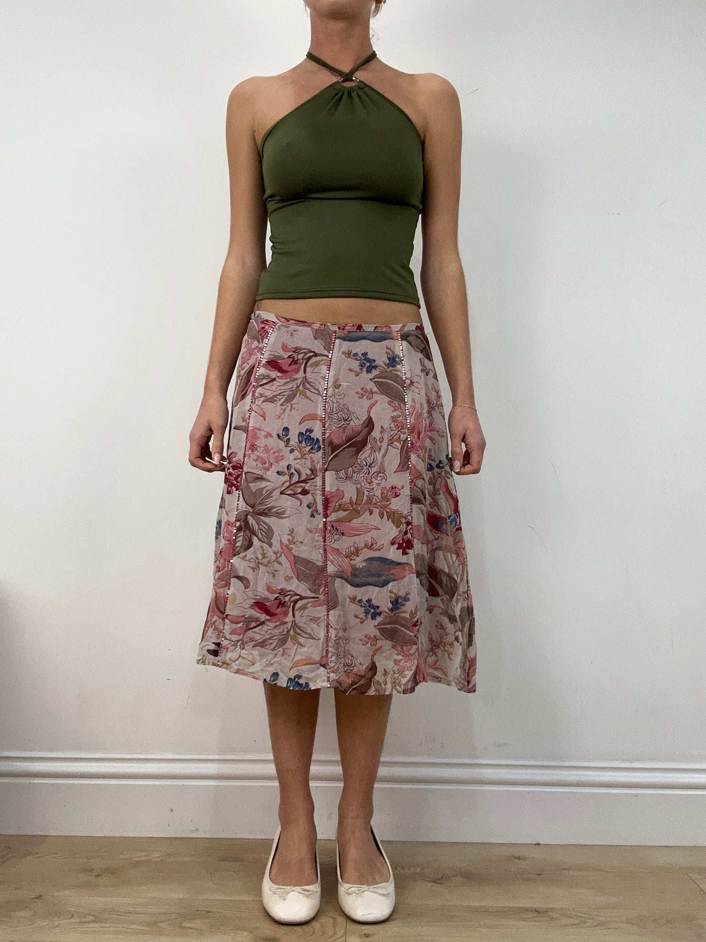 vintage edit: seasonal faves | medium pink leaf print midi skirt