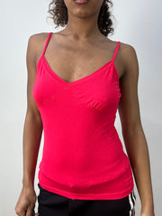 athleisure edit | Pequena camisa vermelha