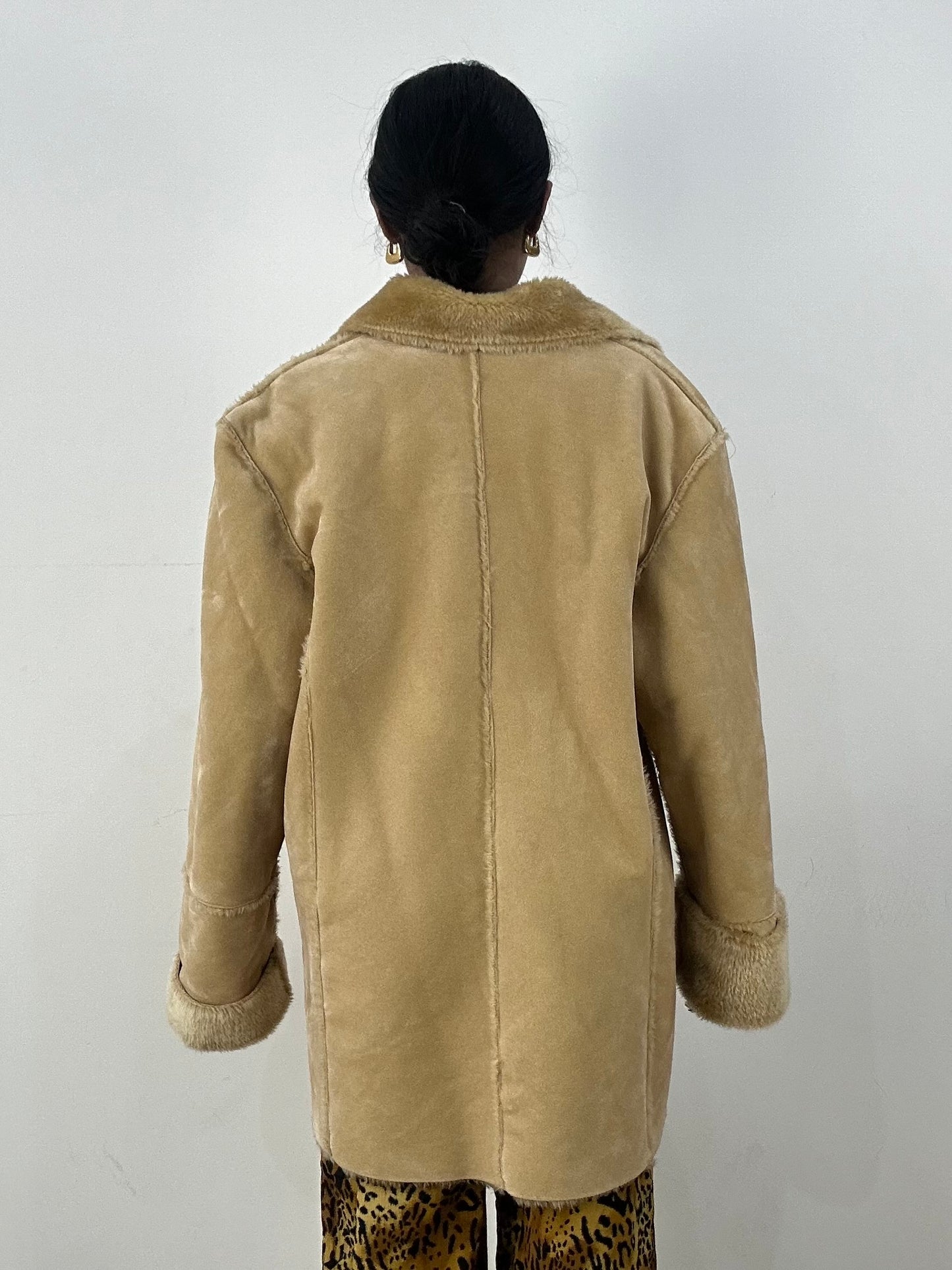 💚 MOB WIFE DROP | xl beige oversized suede jacket