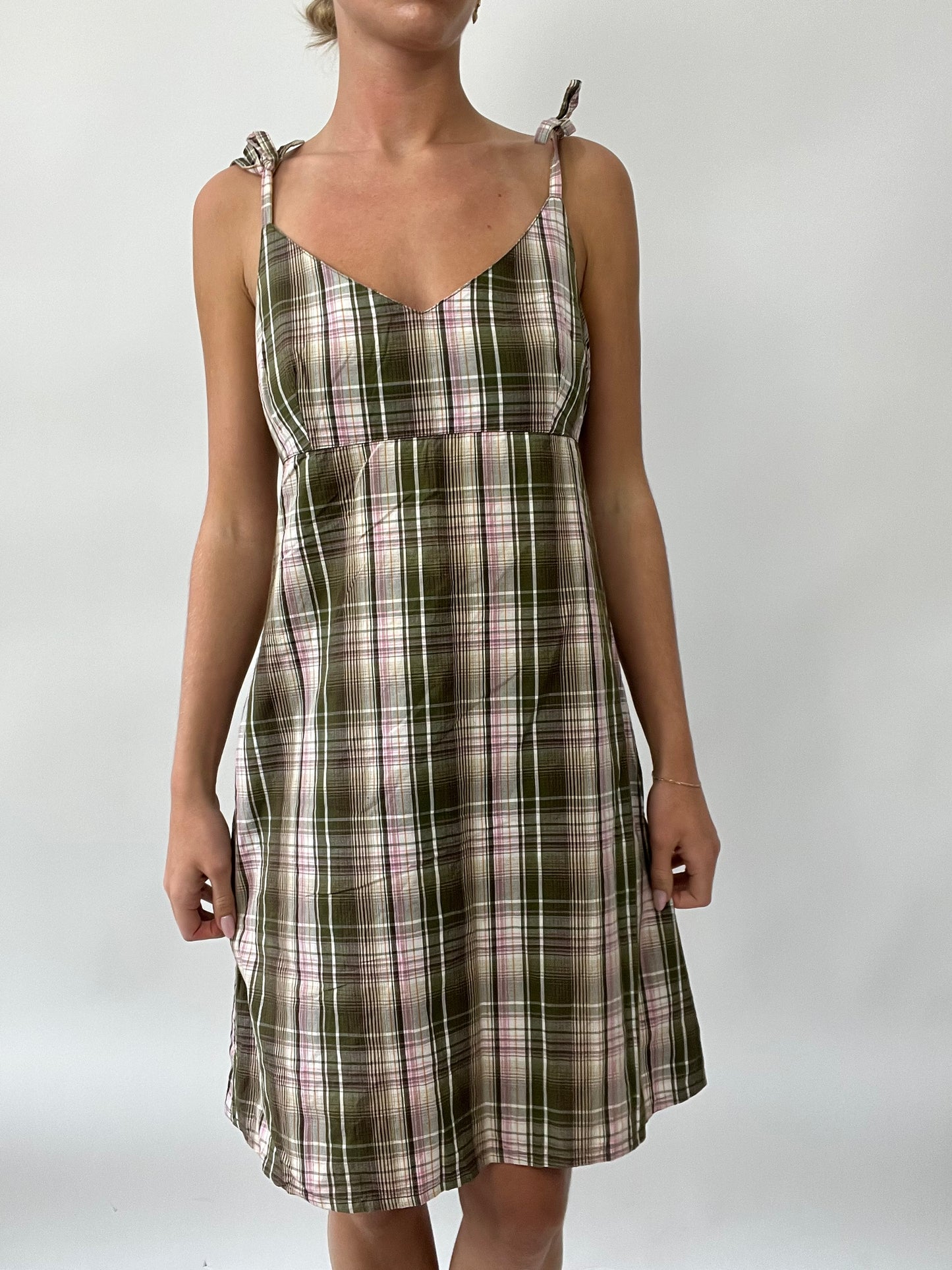 💻PUB GARDEN DROP | medium old label h&m pink and green checkered dress