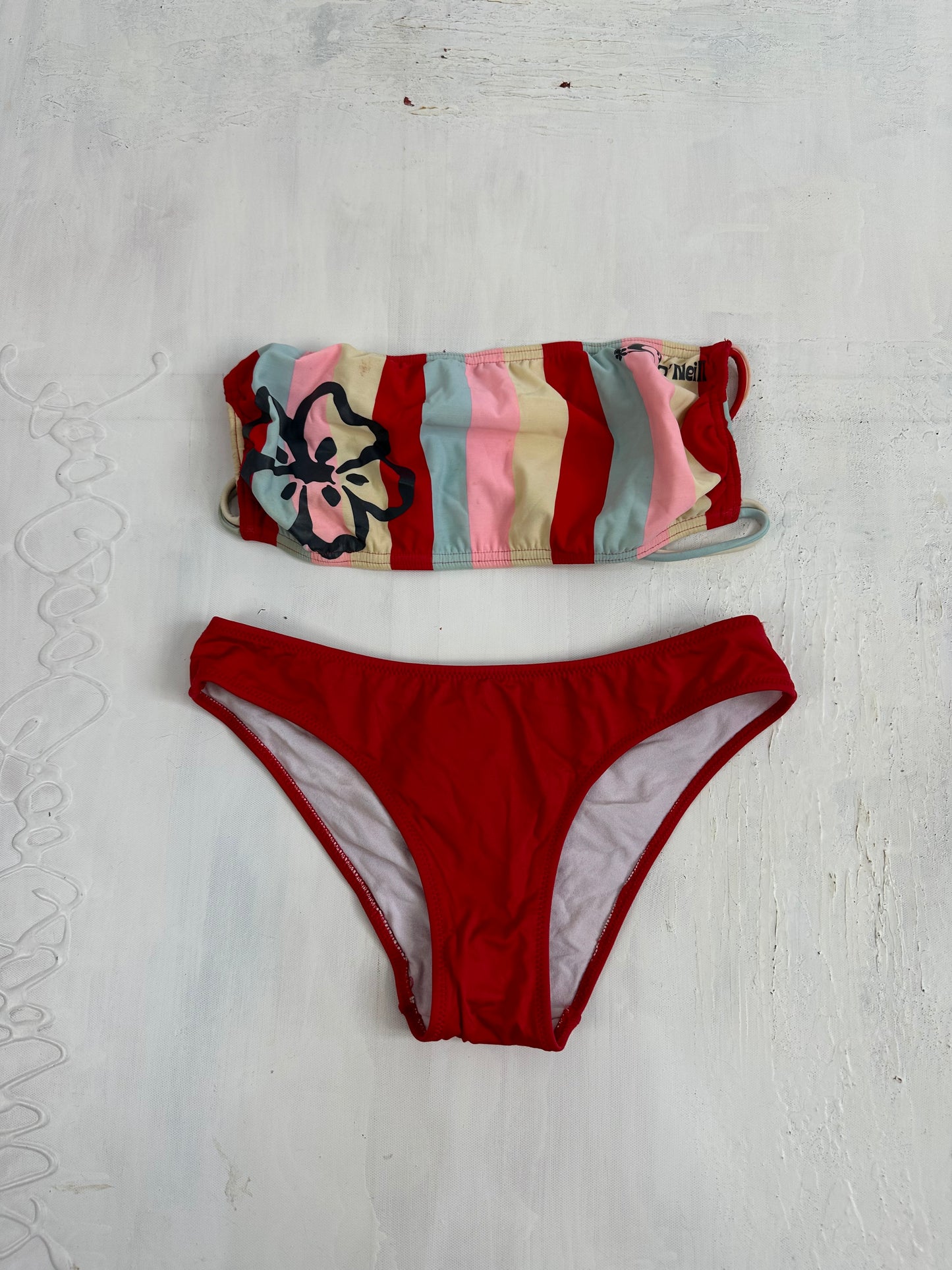 BEST PICKS | small red striped floral bandeau bikini set