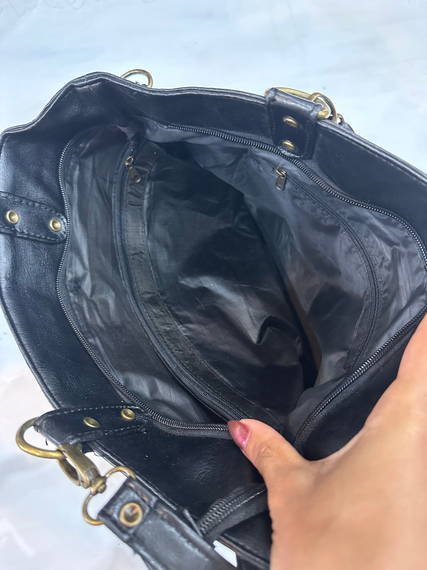 vintage edit thirty-four | black faux leather shoulder bag