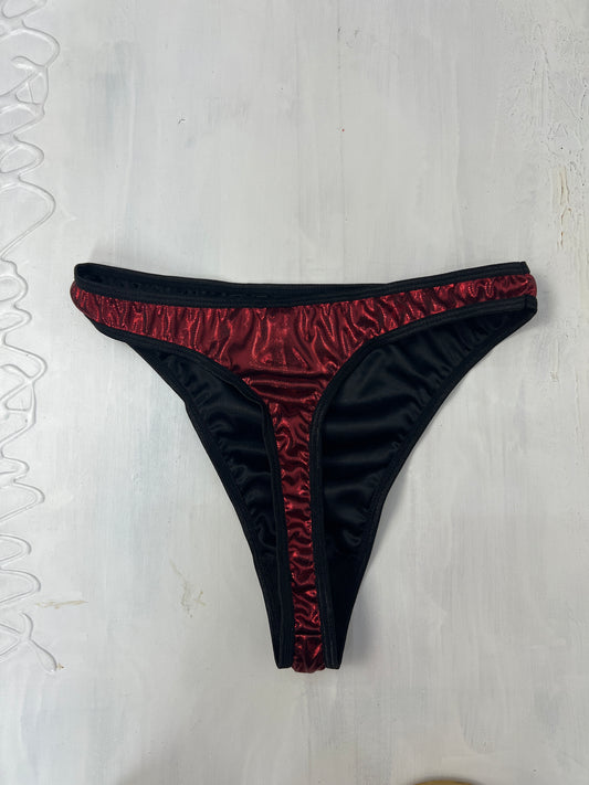 💻HALLOWEEN | red and black shiny thong