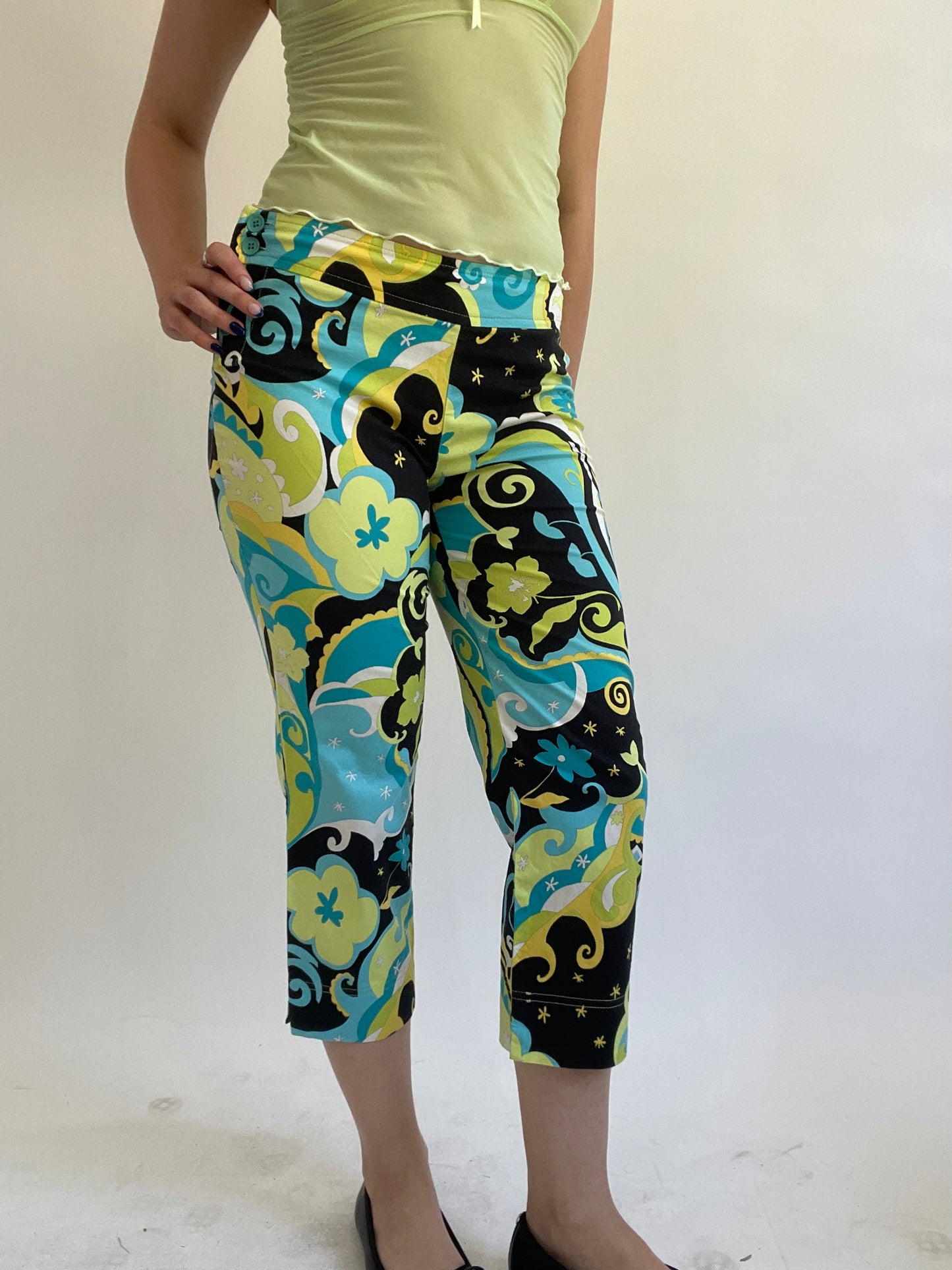 Y2K| small green and blue patterned capris