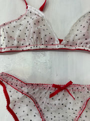 Vintage edit: día de San Valentín | pequeño conjunto de sujetador de lunares blancos