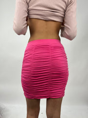💚 TAYLOR SWIFT DROP | small pink ruched mini skirt