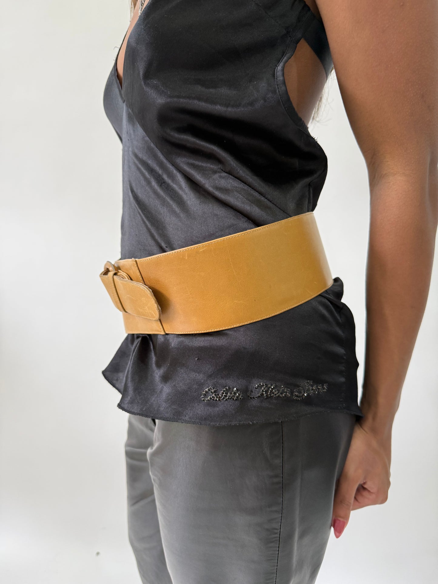 western edit | tan brown oversized buckle belt